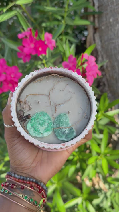 Root & Fire Color Changing Candle